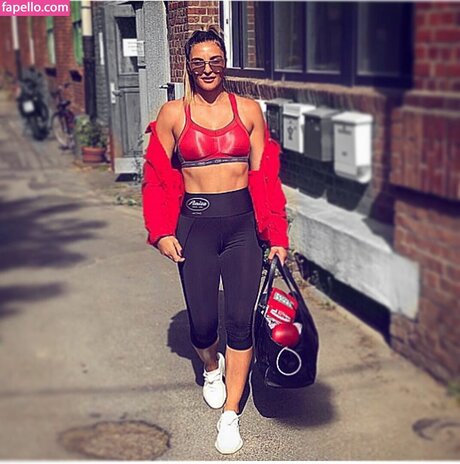 Christina Hammer best model image