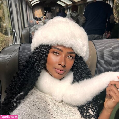 Jessica Nahomy xxx model gallery