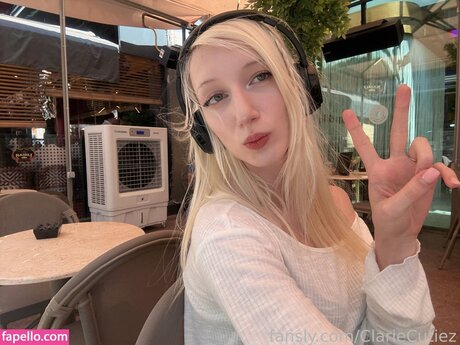 MayBunny art star image