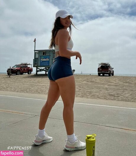 Tracy Cortez star art pics