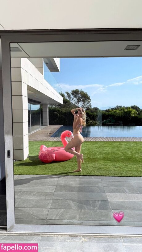 Lia Sikora erotic pornstar pic