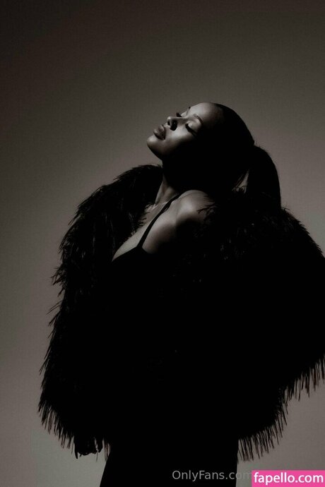 susiestone hd actress archive