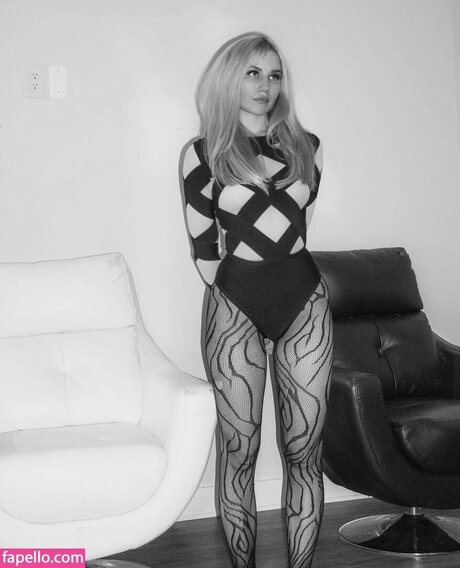 Colette Cherry nudes model image