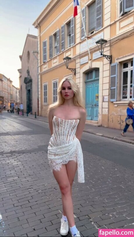 Colette Cherry model beautiful images