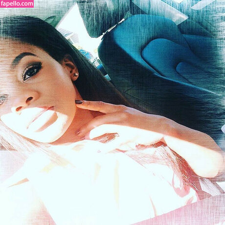Gabby Douglas star beautiful photos