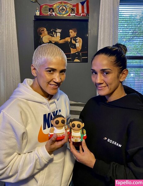 Amanda Serrano sexy actress pic