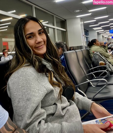 Amanda Serrano model exclusive pic