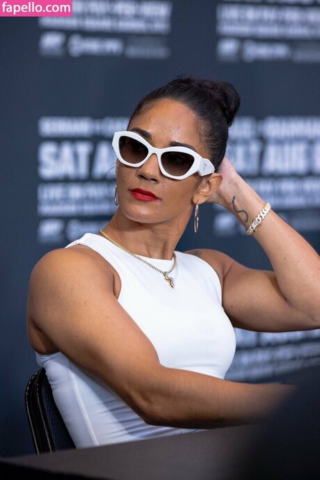 Amanda Serrano erotic actress img