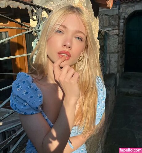 Duygu German nude star images