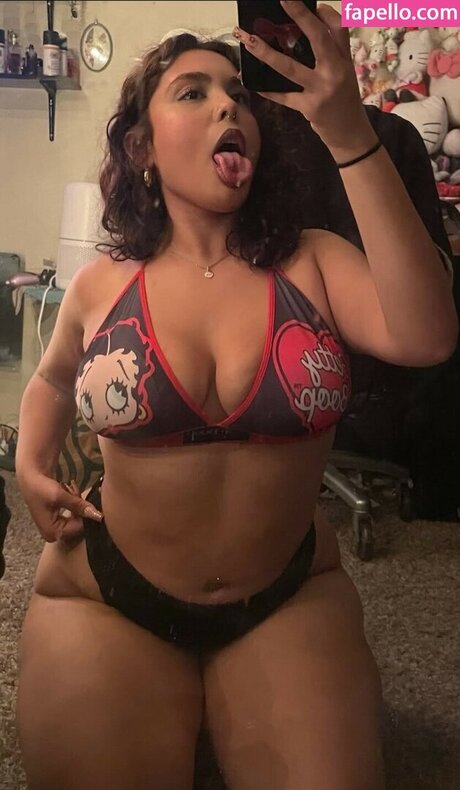 vastlyval model adult img