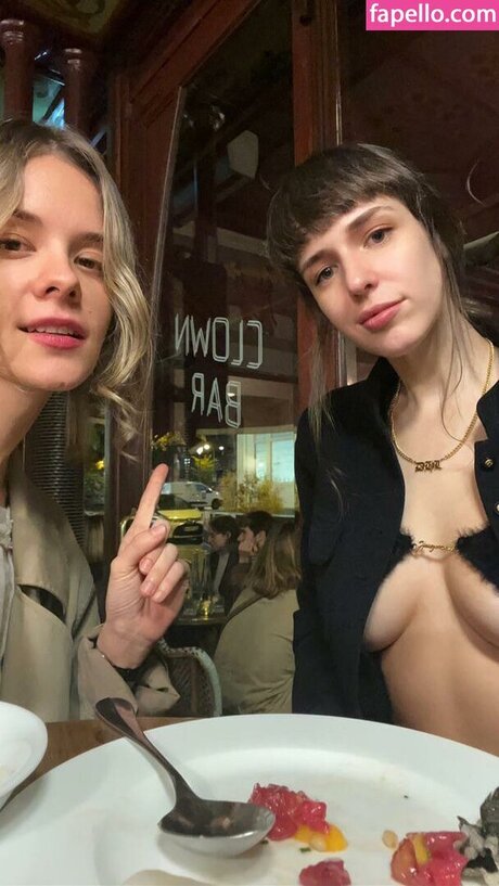 Madeline Quinn nice pornstar pic