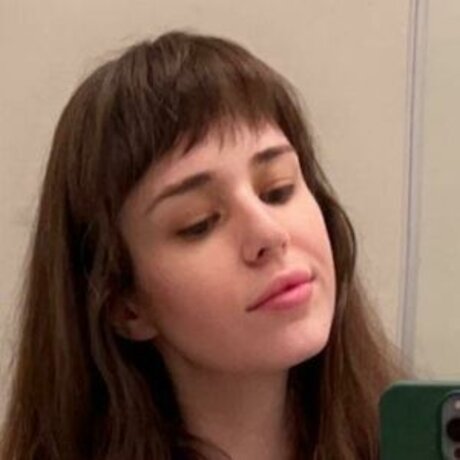 Madeline Quinn perfect model img