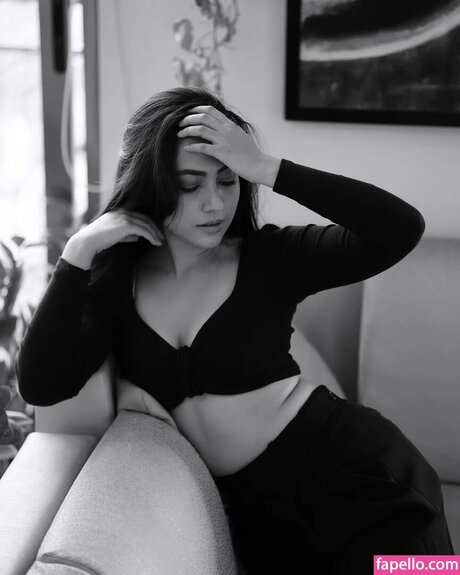 Reem Shaikh model pornographic picture