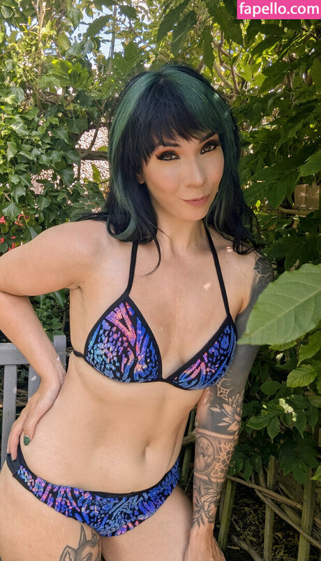 Chloe Drinkwater naked pornstar pictures