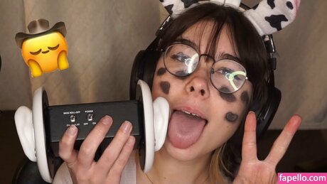 notpeebo pornstar xxx archive