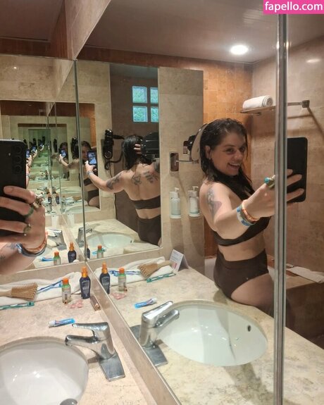 Hoodieninja art model image