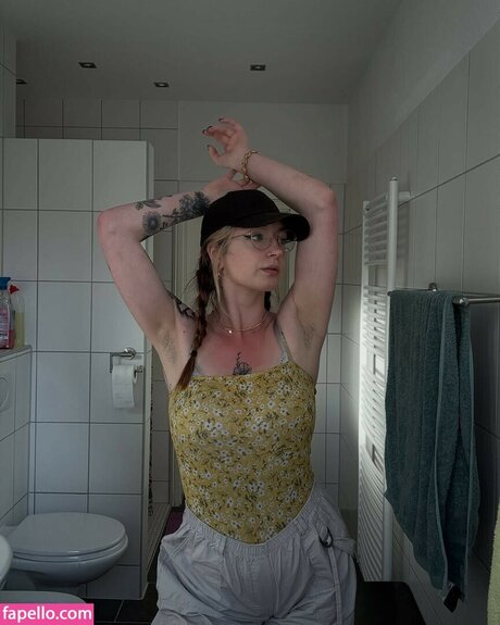 Kiras note porn actress image