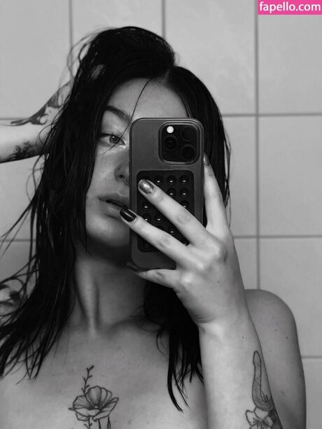 Kiras note nudes star gallery