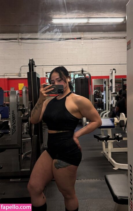 Kingandrea model hot img