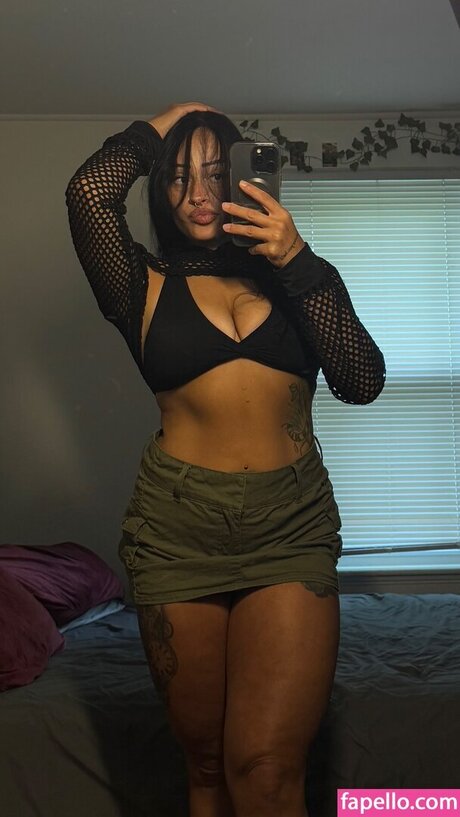 Kingandrea naked star image