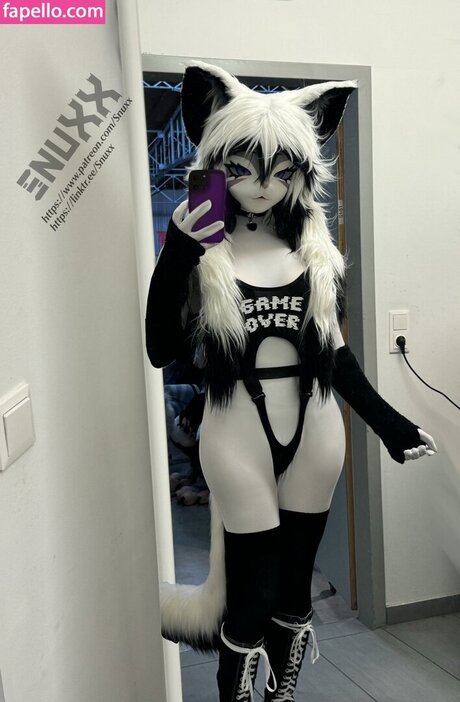 Snuxx nudes star picture