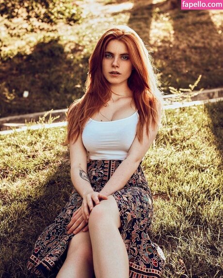 Lucilla Jiggly naked model archive