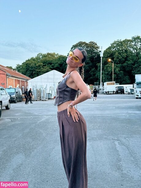 Thea GS porn model galleries