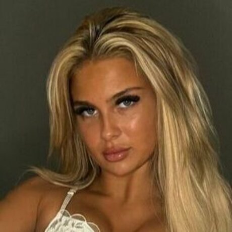 lilliemay6 erotic model pictures