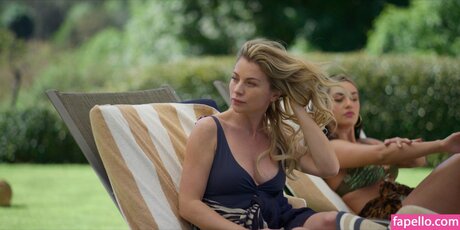 Ludwika Paleta model art gallery