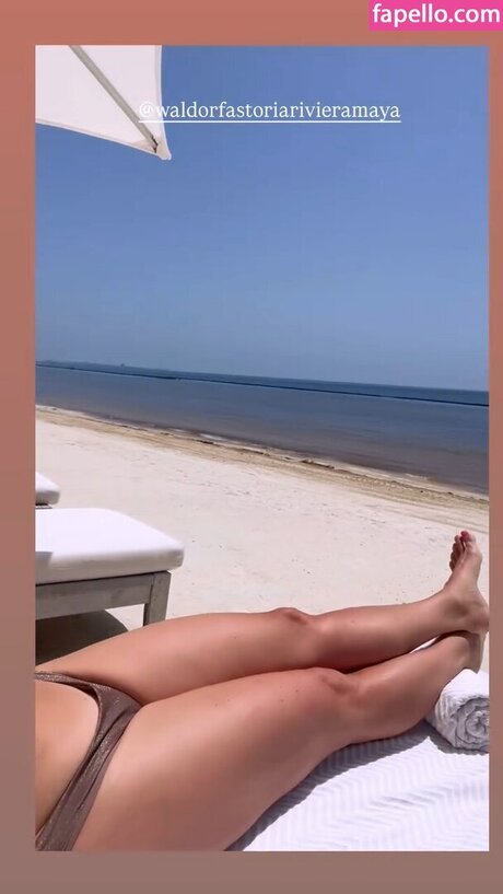 Ludwika Paleta sexy model pic