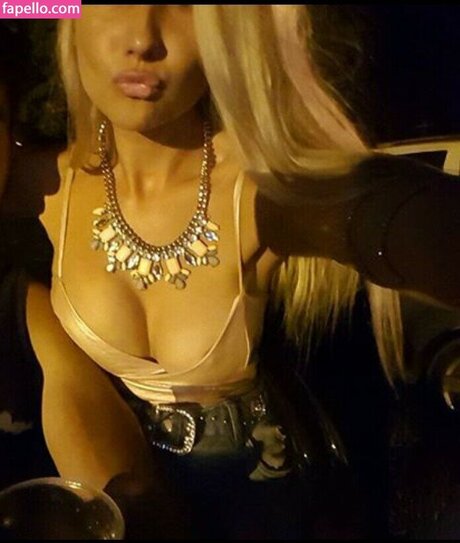 Amber Koltzow Bastick naked model photo