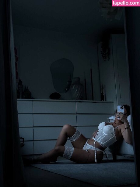 Diamond tears model nudes picture