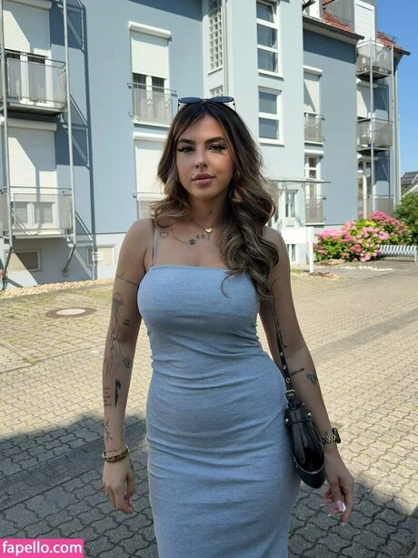 Diamond tears star image