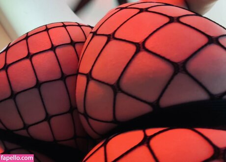 Goldberrysghost erotic actress img