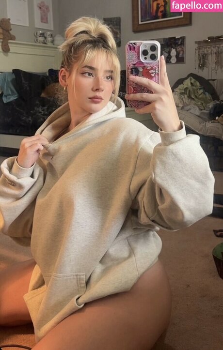 lizgrimess beautiful actress archive