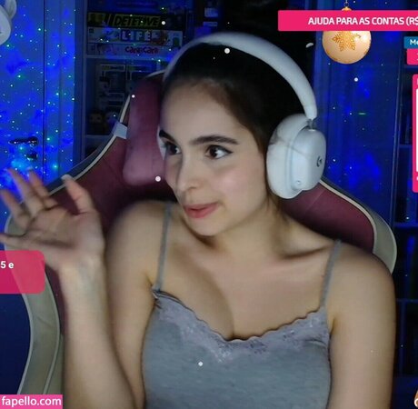 Larissa Costa star top photos