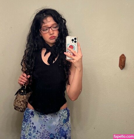 Outrovero pornstar nude galleries