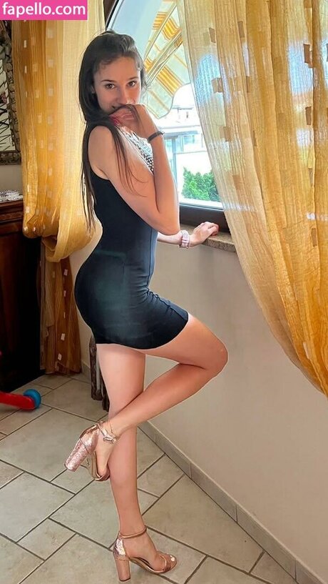 Elisa Santinon free actress pic