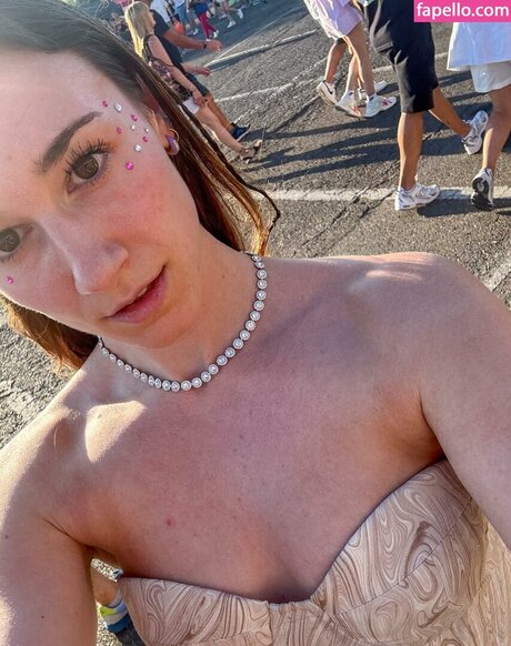 Elisa Santinon hd actress photo