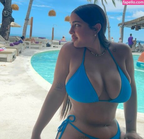 Maya Gorali star adult pics