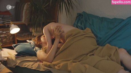 Josefine Preu_ exclusive star galleries