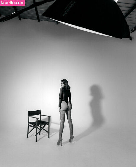 Ella Dvornik high quality star images