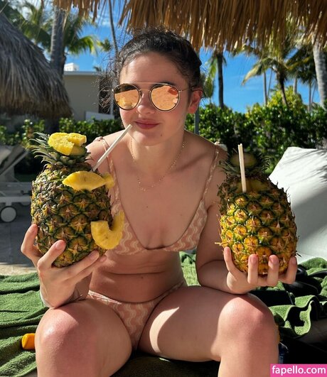 Abbi Pulling star pretty photos