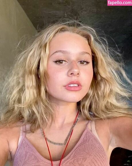 Ruby Rose Turner pretty star image