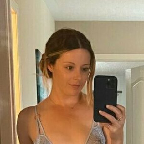 Plain Janes model xxx img