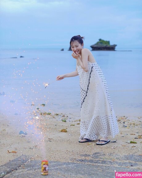 Tanaka Miku star art gallery