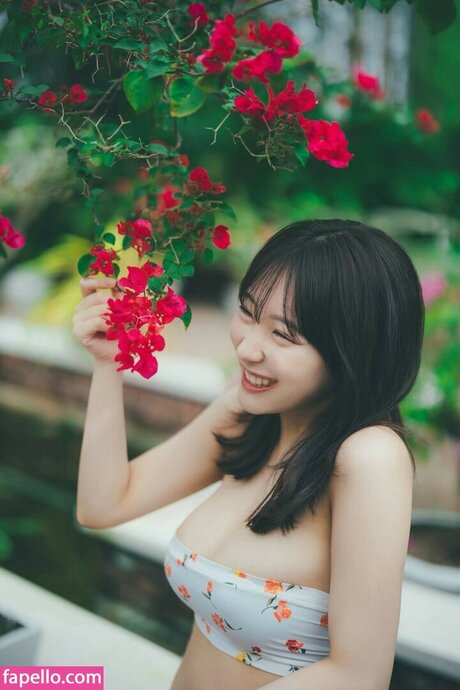 tattooed onlyfans pretty pic