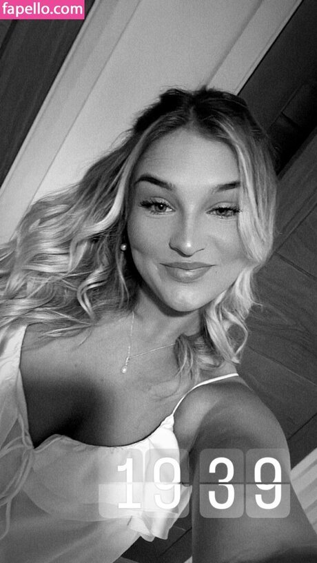 Harriet Cowan From Clarkson s Farm sex star picture