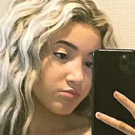 Zayda Steel pornstar pretty pictures