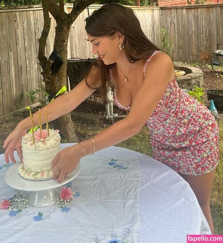 Eirmioni Ilvanakis top model image